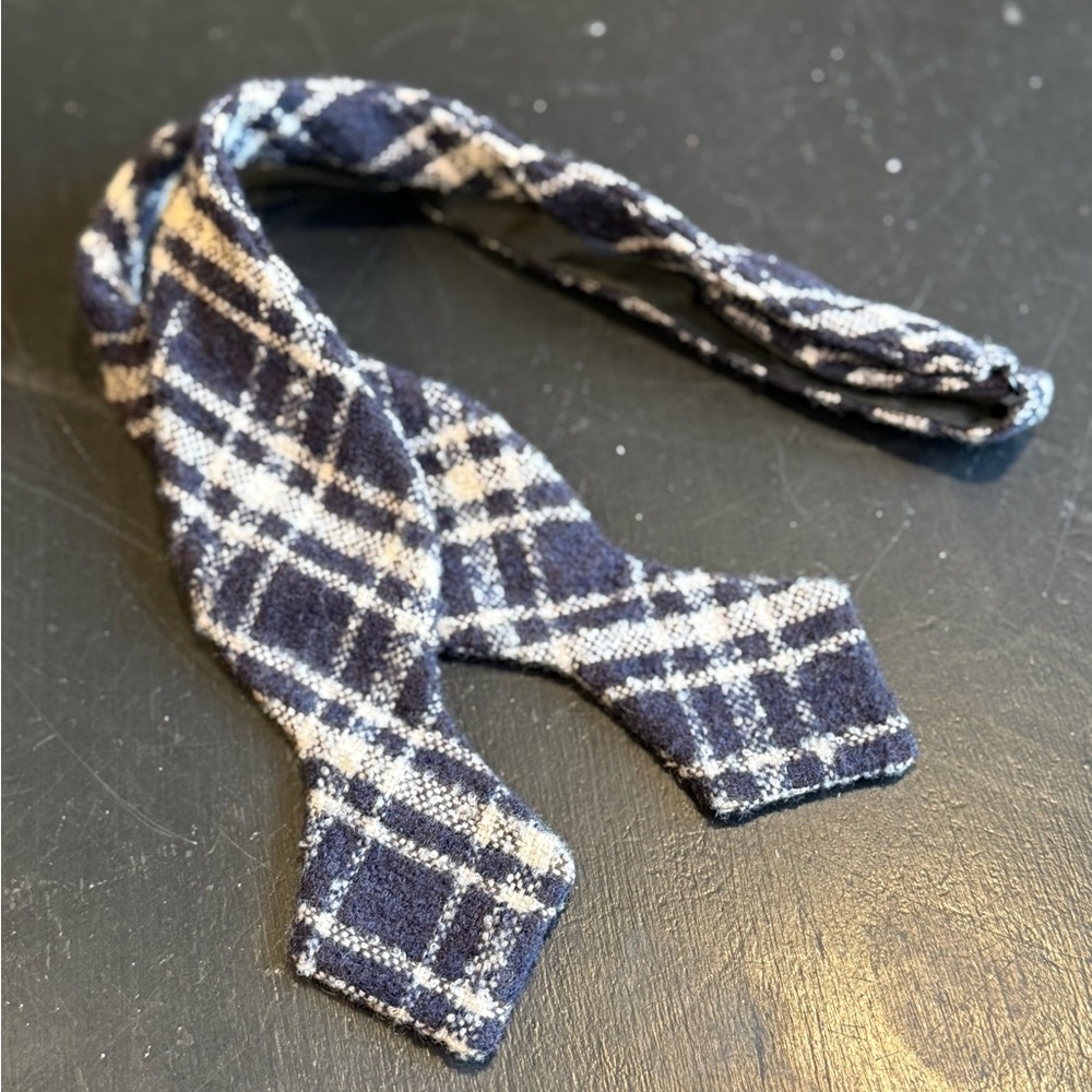 Suitsupply Navy and White Plaid Bow Tie